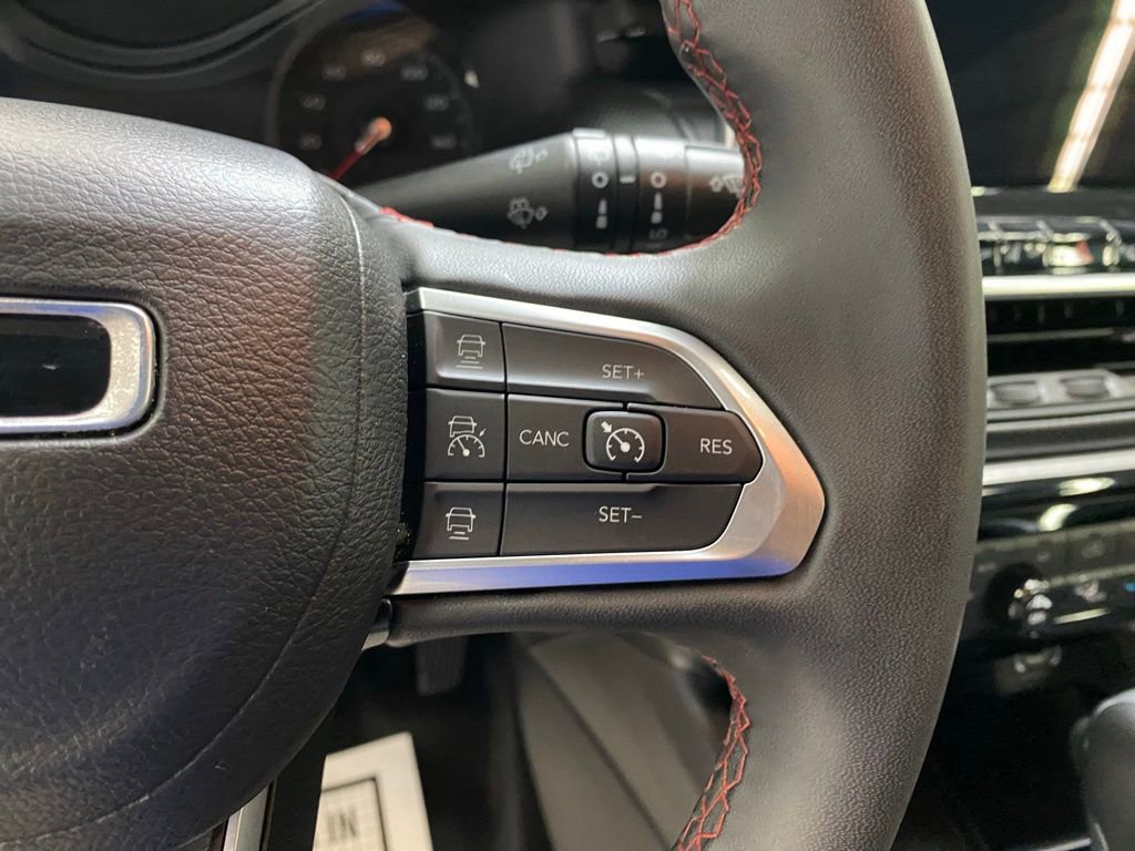 Used 2023 Jeep Compass Trailhawk image 31