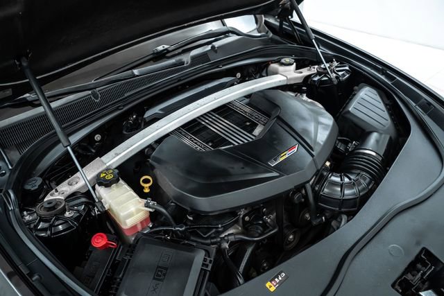 Used 2016 Cadillac CTS V w/ Luxury Package image 31