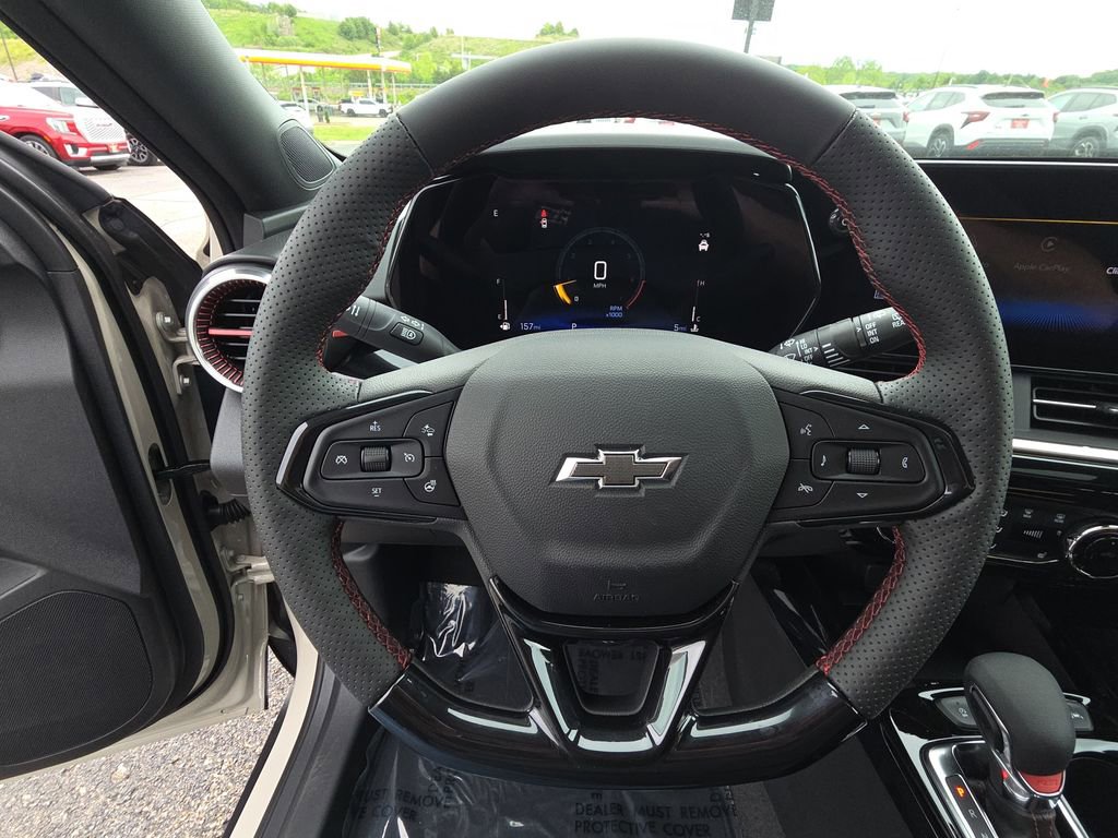 New 2026 Chevrolet Trax RS w/ Sunroof Package FWD image 17