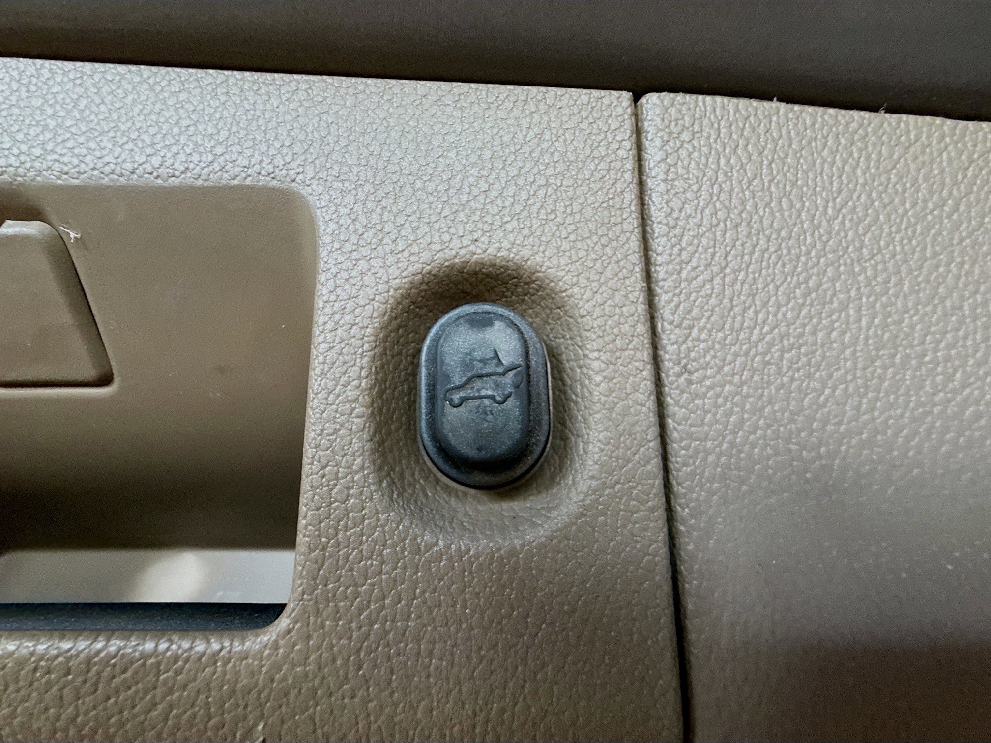 Used 2019 GMC Yukon XL SLT w/ Open Road Package image 41