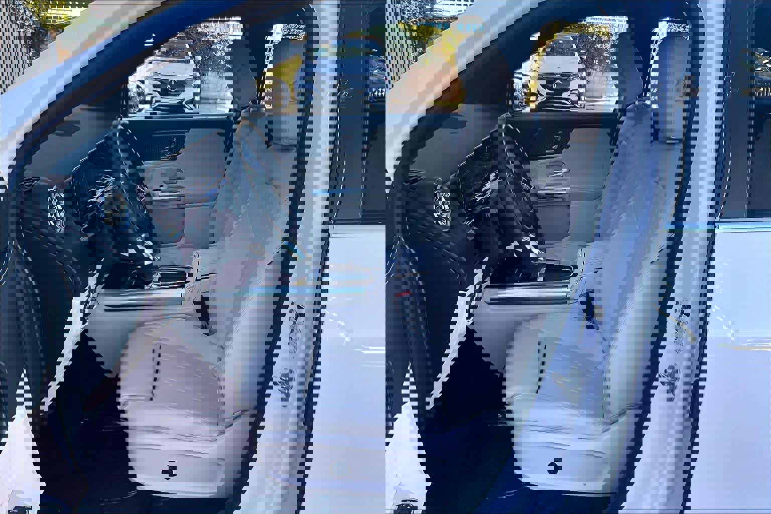 Used 2025 Mercedes-Benz GLA 250 image 7