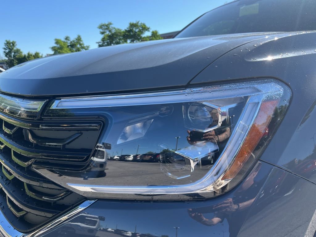 New 2025 Volkswagen Atlas SEL Premium R-Line image 9