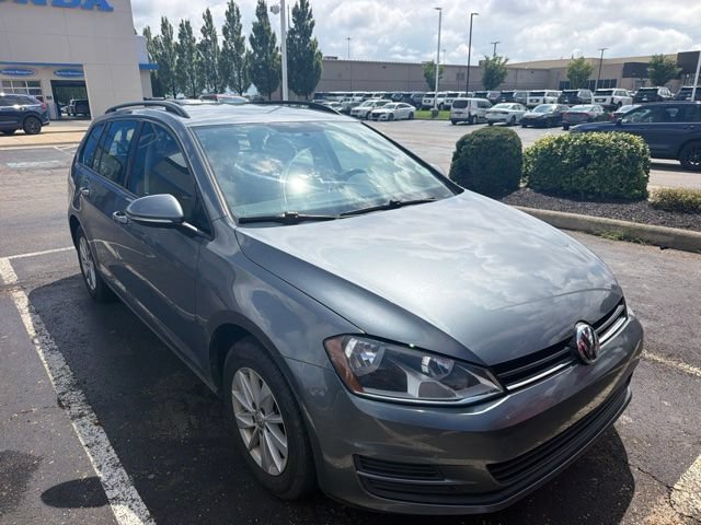 Used 2016 Volkswagen Golf S FWD image 2