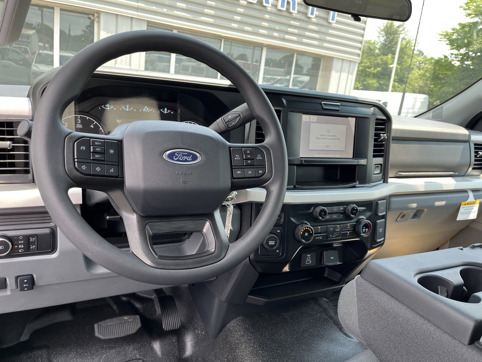 New 2025 Ford F450 XLT w/ XLT Value Package image 15