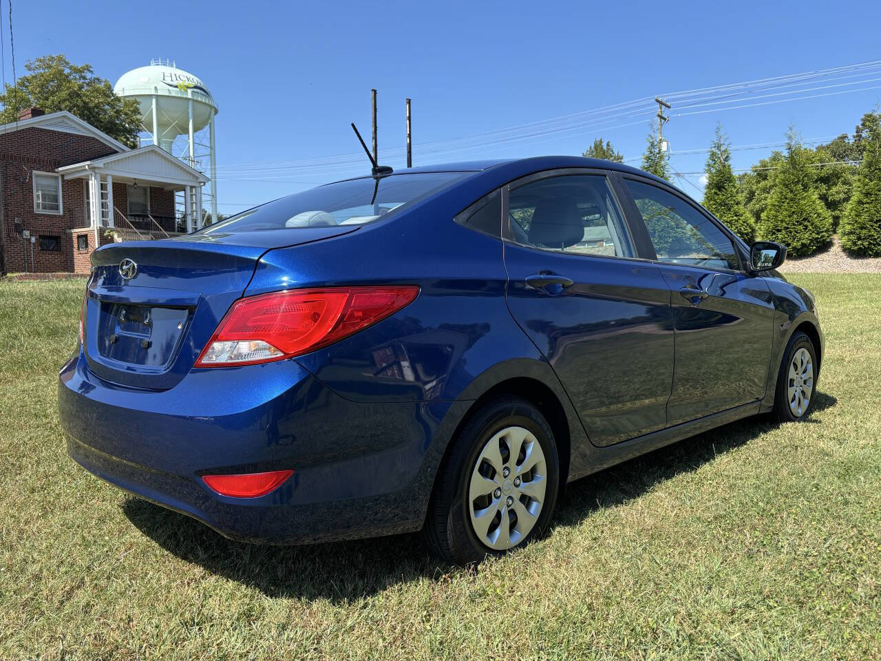 Used 2017 Hyundai Accent SE image 4