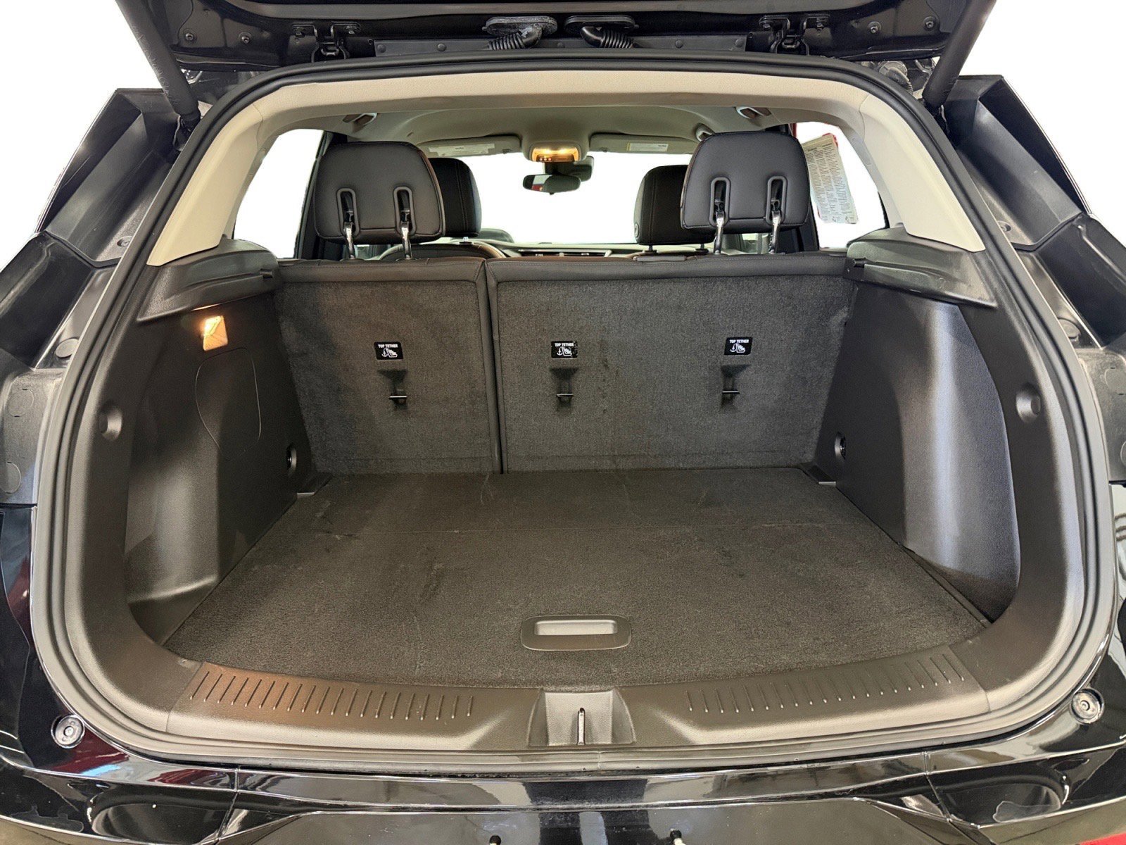 Used 2023 Buick Encore GX Select w/ Sport Touring Package AWD/4WD image 24