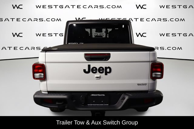 Used 2024 Jeep Gladiator Sport AWD/4WD image 4