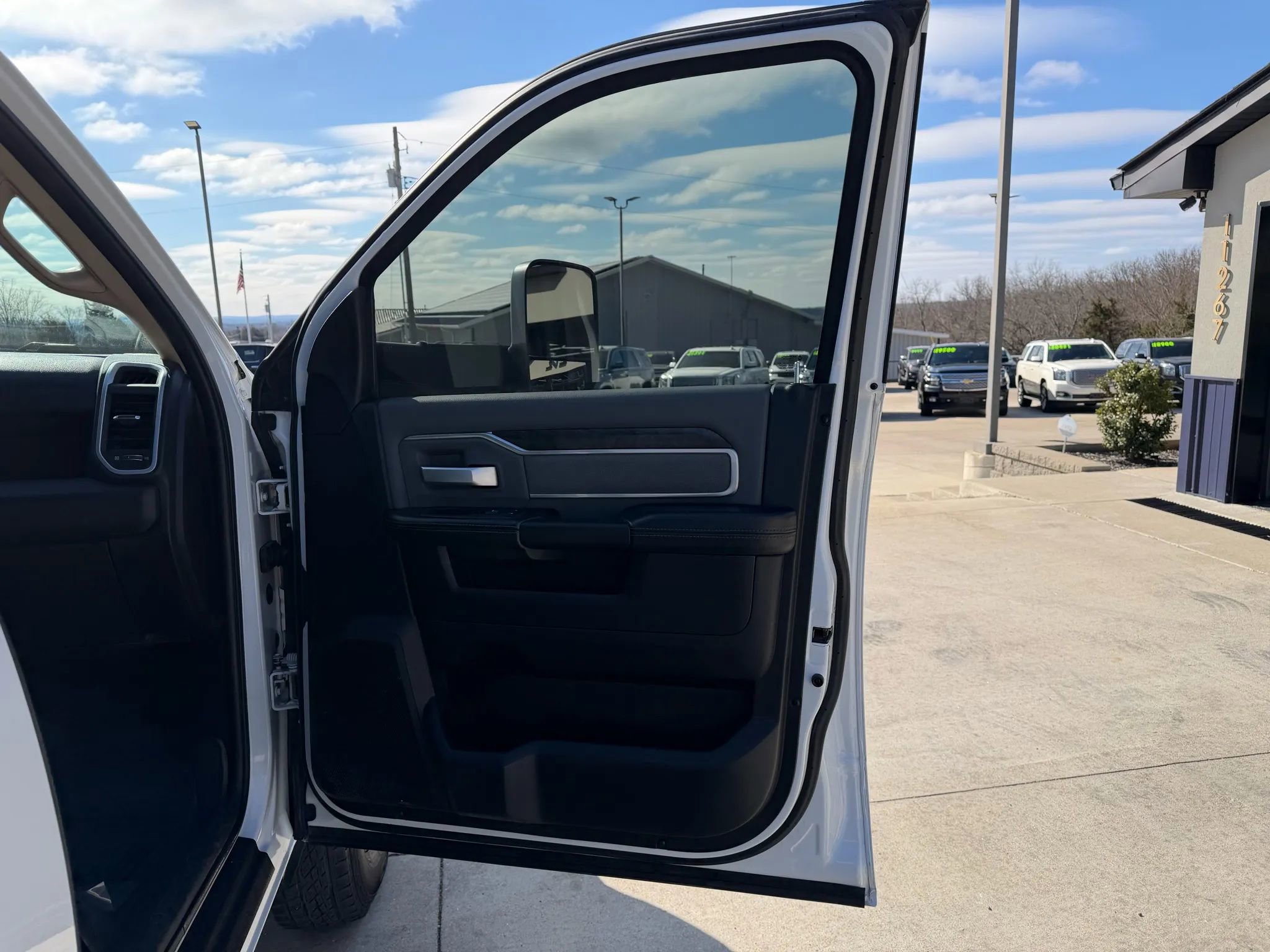 Used 2020 RAM 3500 SLT w/ Quick Order Package 2YG SLT AWD/4WD image 49