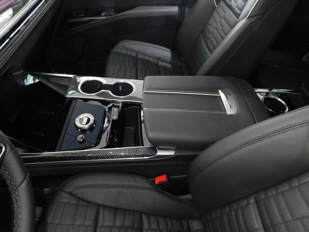 Used 2026 Cadillac Escalade V AWD/4WD image 34