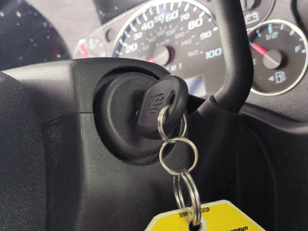 Used 2025 Chevrolet Express 2500 w/ Driver Convenience Package RWD image 22