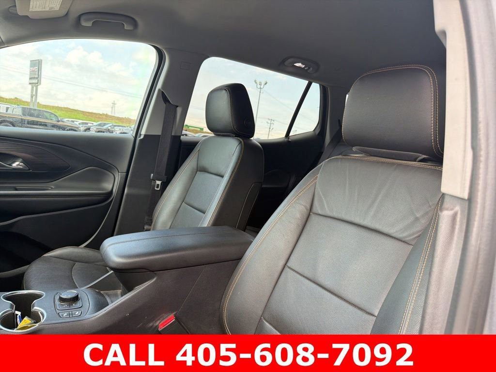 Used 2021 GMC Terrain SLT w/ Infotainment Package II FWD image 11