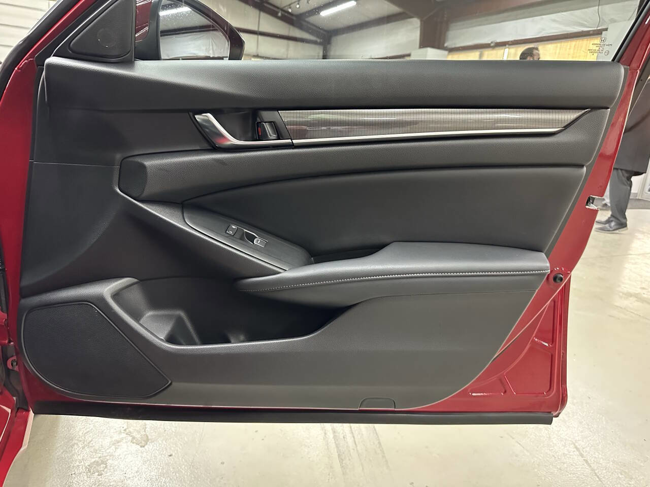 Used 2018 Honda Accord Sport image 16