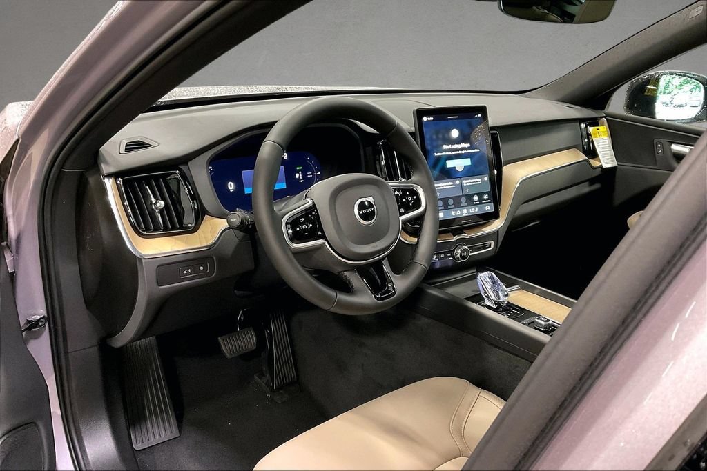 New 2026 Volvo XC60 T8 Plus w/ Climate Package AWD/4WD image 8