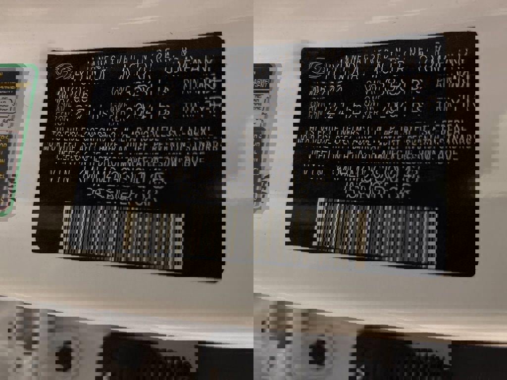 New 2025 Hyundai Elantra Sport image 13