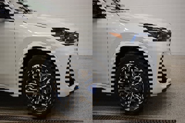 New 2026 BMW X1 M35i image 13