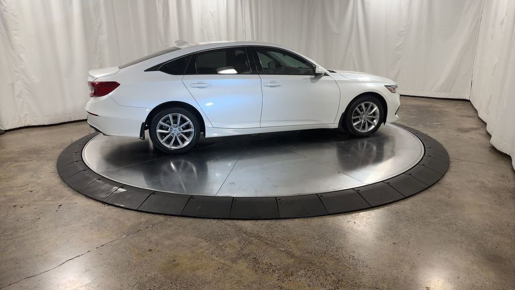 Used 2022 Honda Accord LX image 3