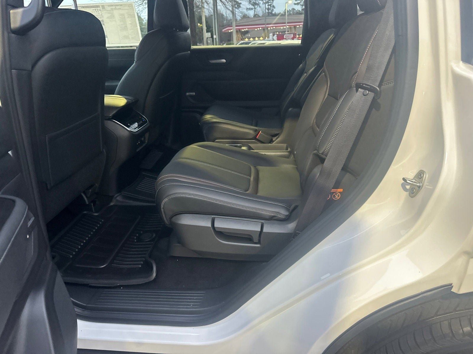 New 2026 Nissan Armada SL w/ Captain's Chari Seat Package image 21