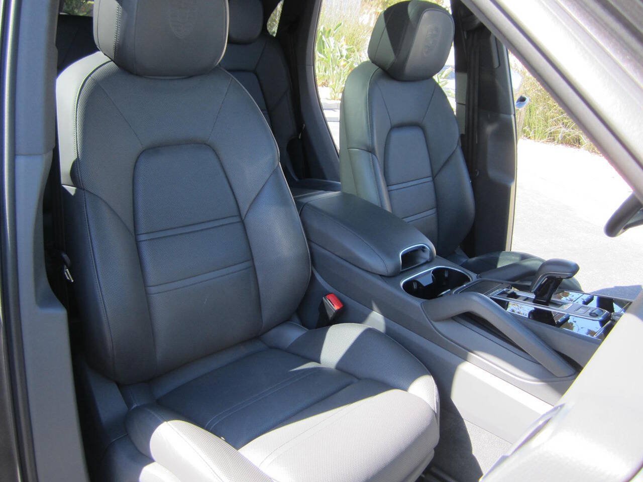 Used 2019 Porsche Cayenne AWD/4WD image 22