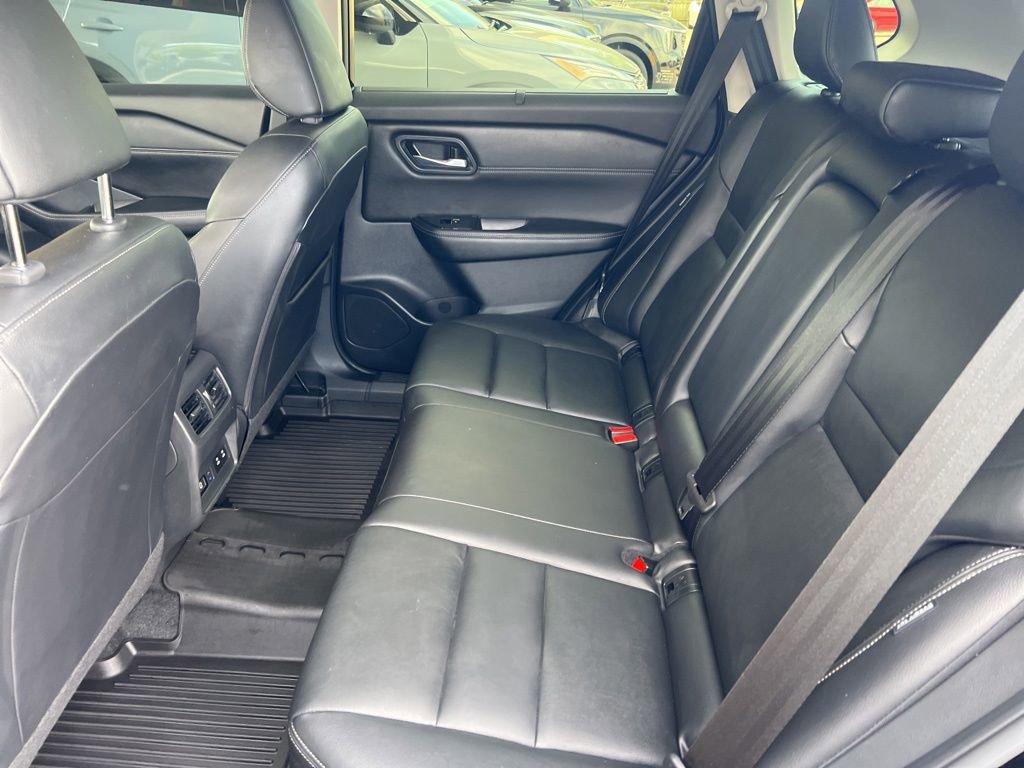 Certified 2024 Nissan Rogue SL w/ SL Premium Package AWD/4WD image 9