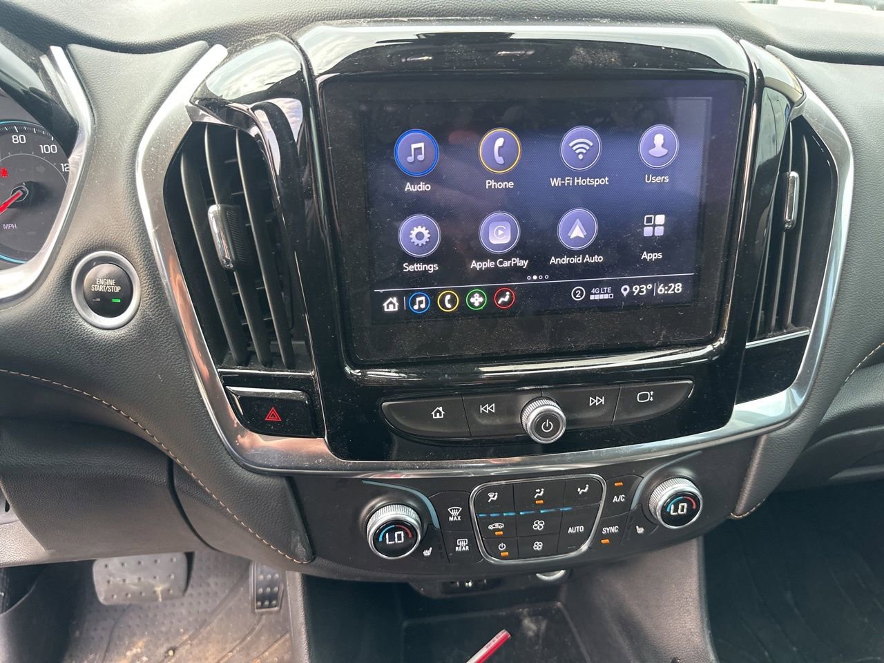 Used 2021 Chevrolet Traverse LT FWD image 24