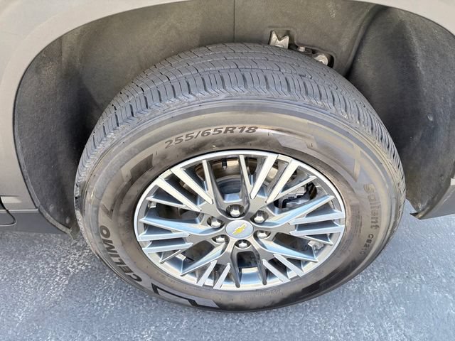 Used 2024 Chevrolet Traverse LT AWD/4WD image 24