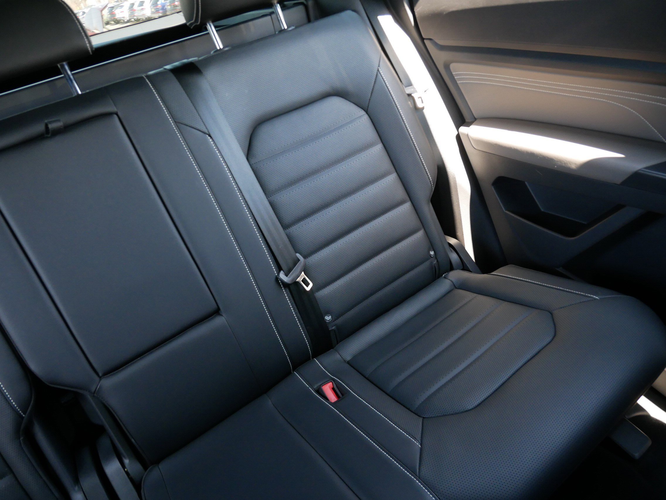 Certified 2023 Volkswagen Atlas Cross Sport SEL Premium R-Line image 12