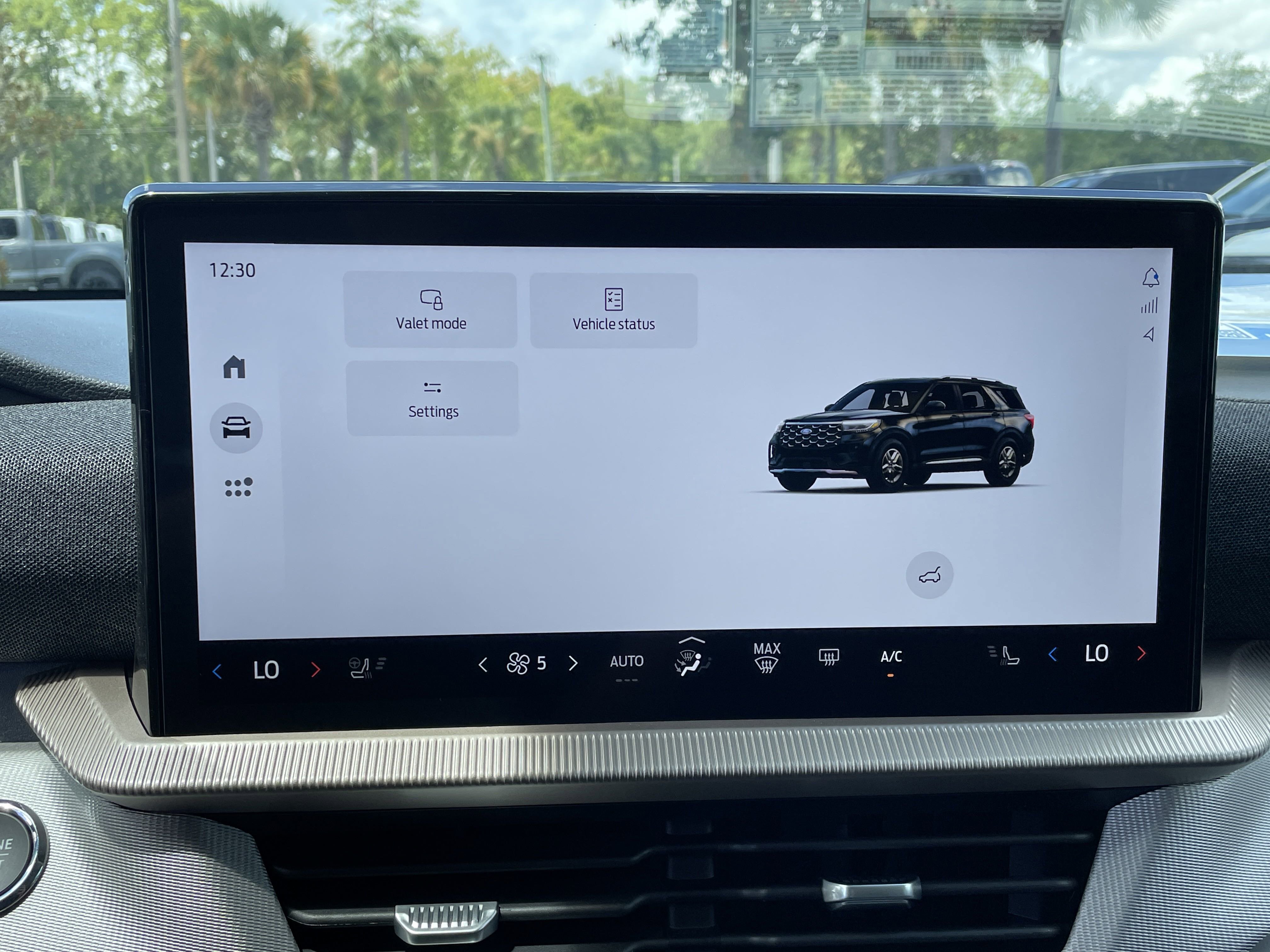 New 2025 Ford Explorer Active w/ Active Comfort Package image 28