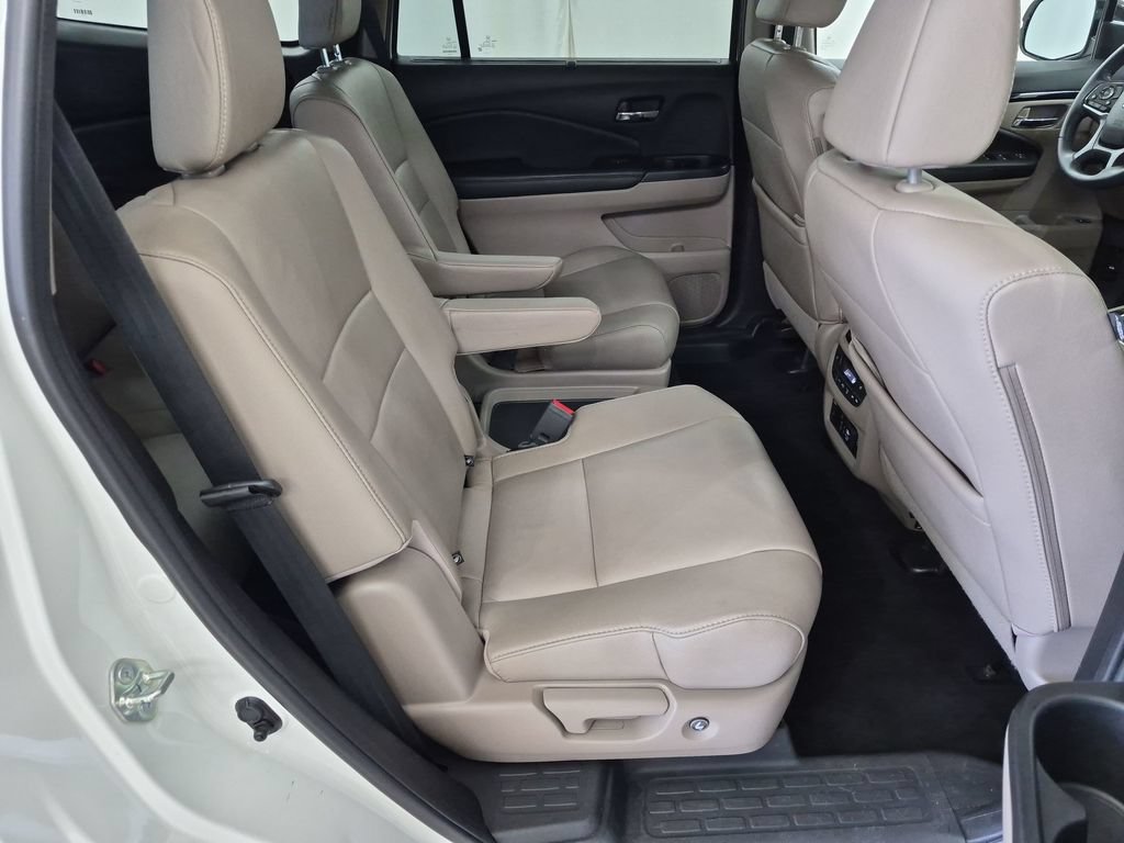 Used 2019 Honda Pilot Touring image 35