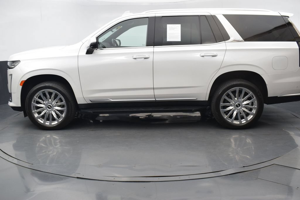 Used 2024 Cadillac Escalade Premium Luxury w/ LPO, Floor Liner Package AWD/4WD image 2