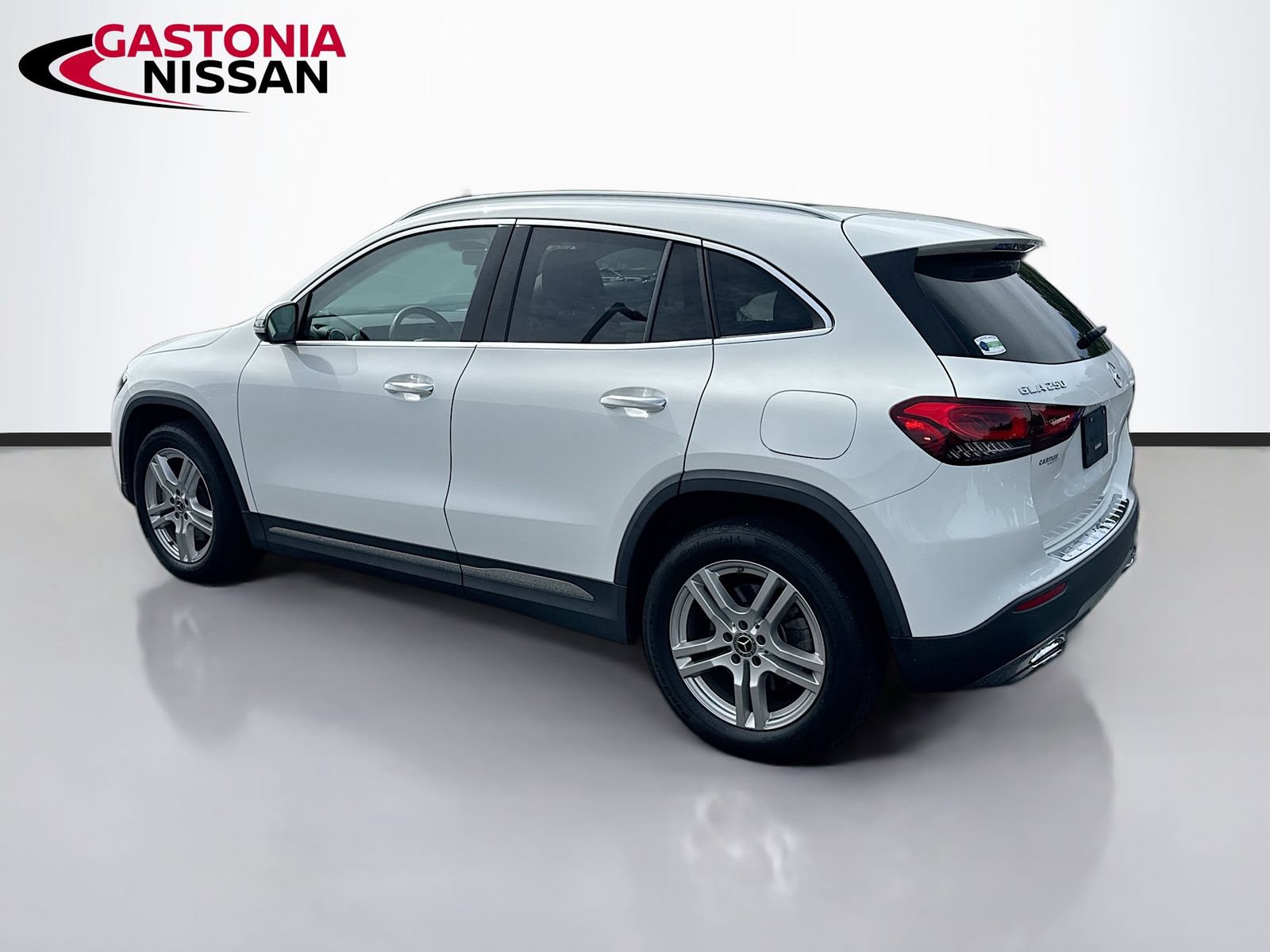 Used 2022 Mercedes-Benz GLA 250 w/ Premium Package Lite image 6