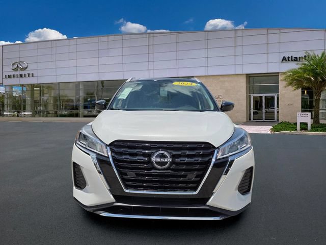 Used 2024 Nissan Kicks SV FWD image 3