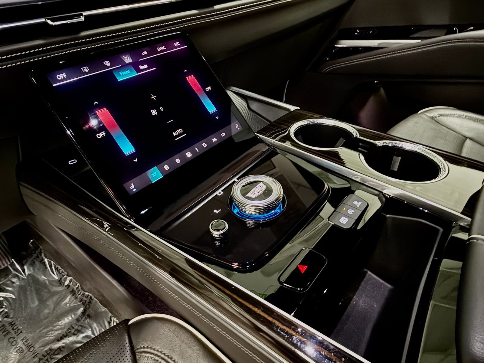 Used 2025 Cadillac Escalade ESV Premium Luxury image 29