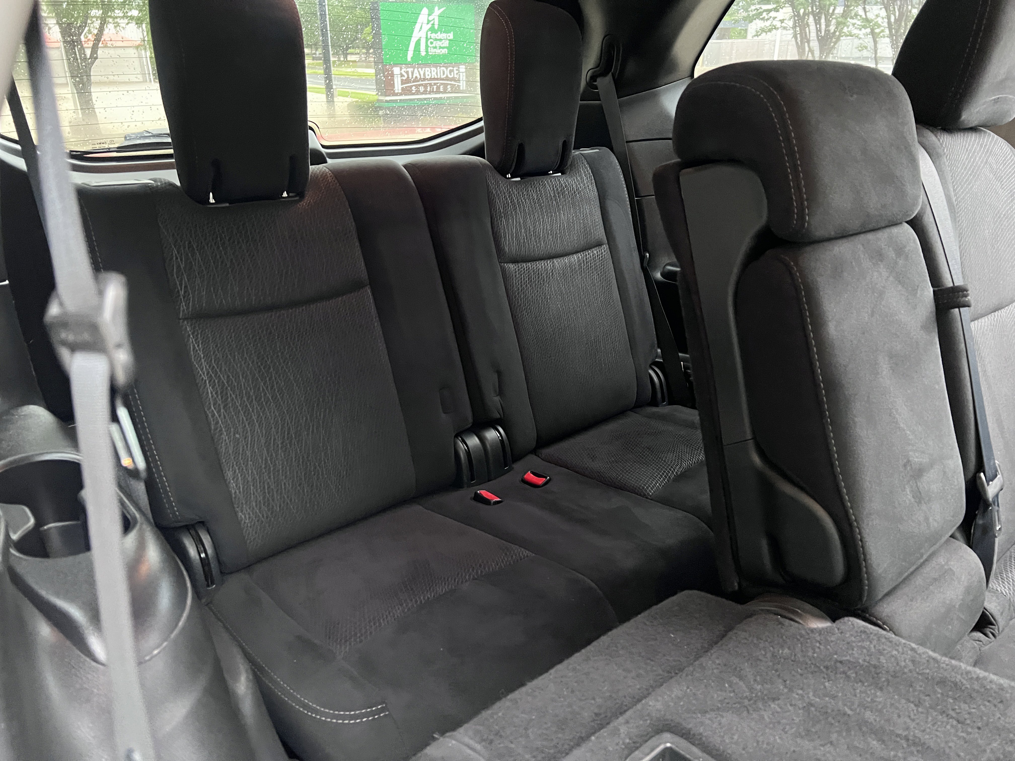 Used 2015 Nissan Pathfinder SV image 15