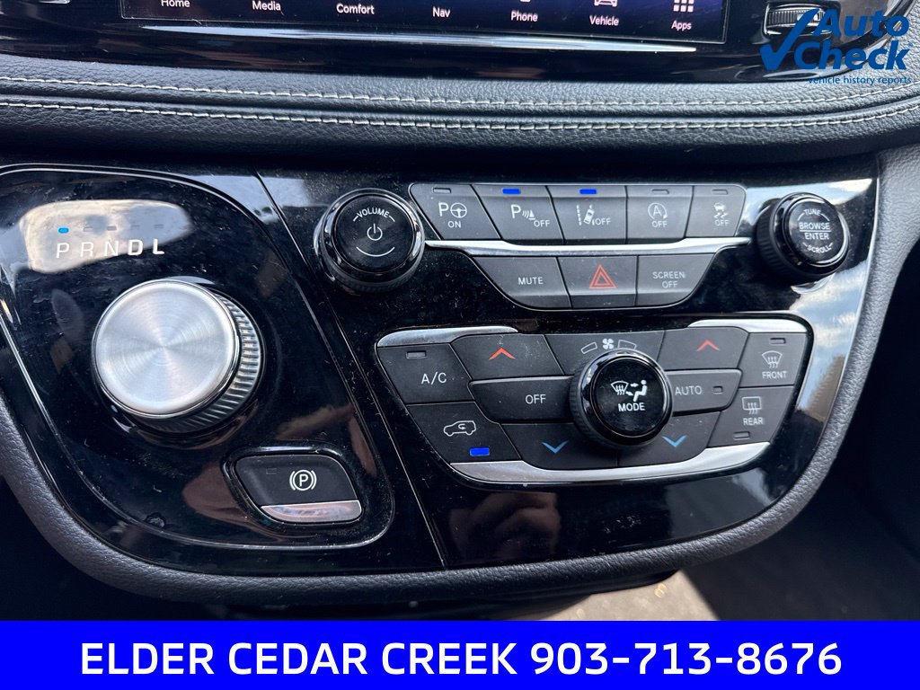 Used 2021 Chrysler Pacifica Touring-L w/ Uconnect Theater Family Group AWD/4WD image 29