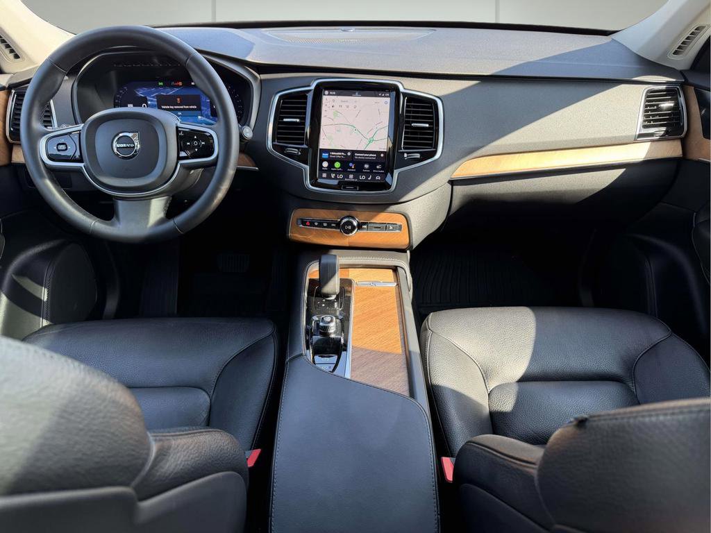 Used 2023 Volvo XC90 B5 Plus w/ Protection Package Premier AWD/4WD image 2