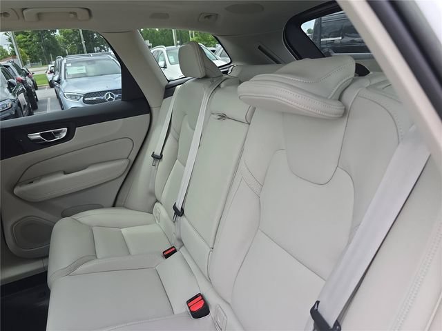 Used 2023 Volvo XC60 T8 Ultimate AWD/4WD image 15