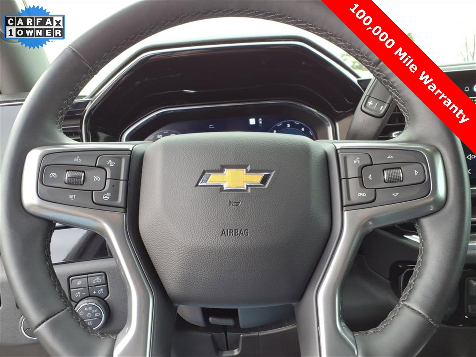 Used 2025 Chevrolet Silverado 3500 LTZ w/ LTZ Convenience Package image 29