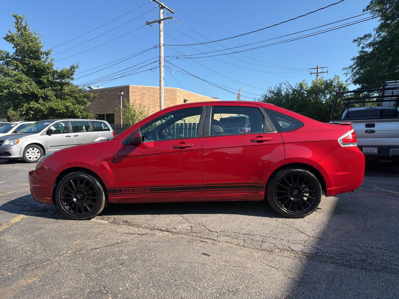 Used 2010 Ford Focus SES FWD image 3