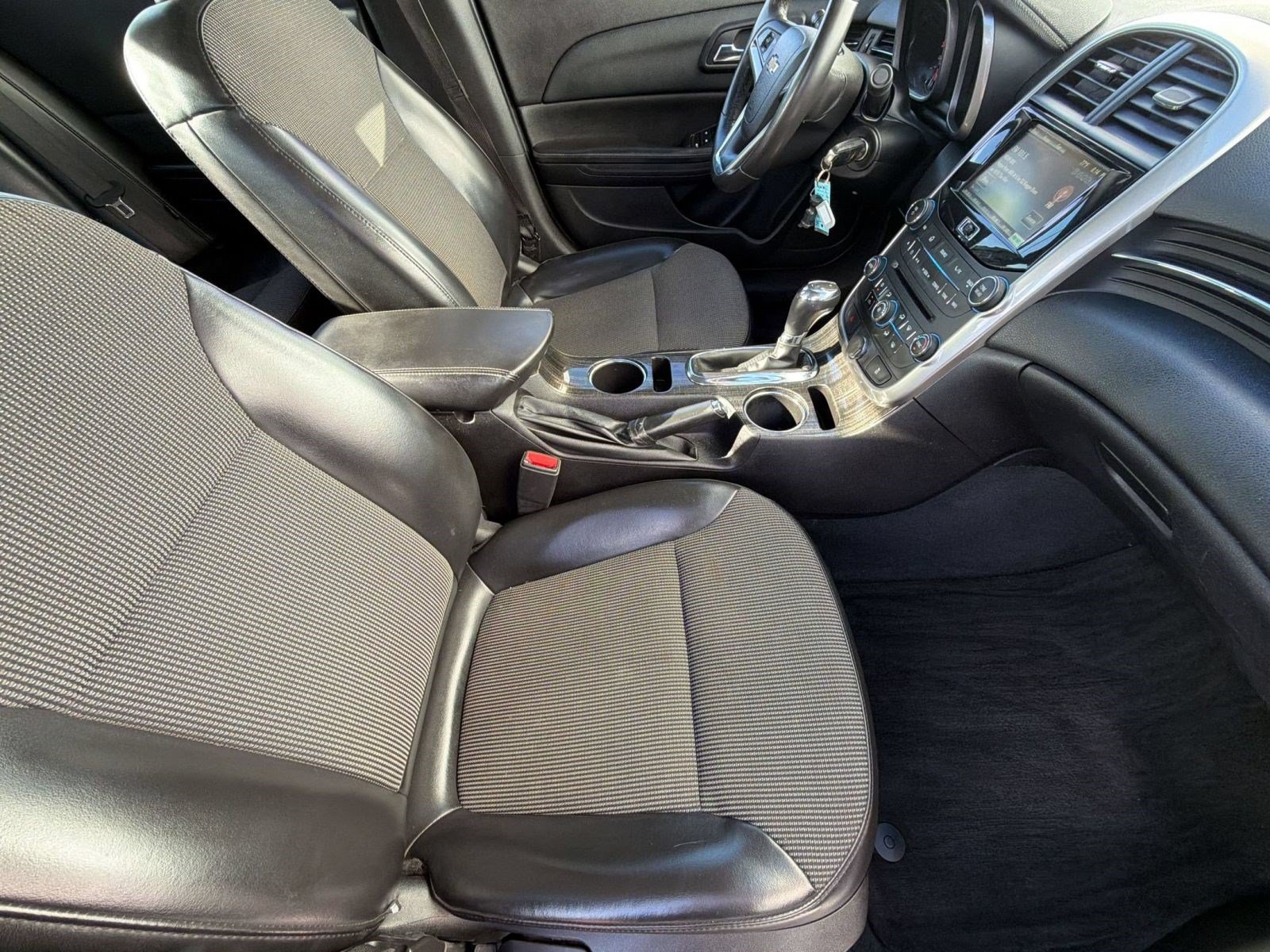 Used 2014 Chevrolet Malibu LT FWD image 28