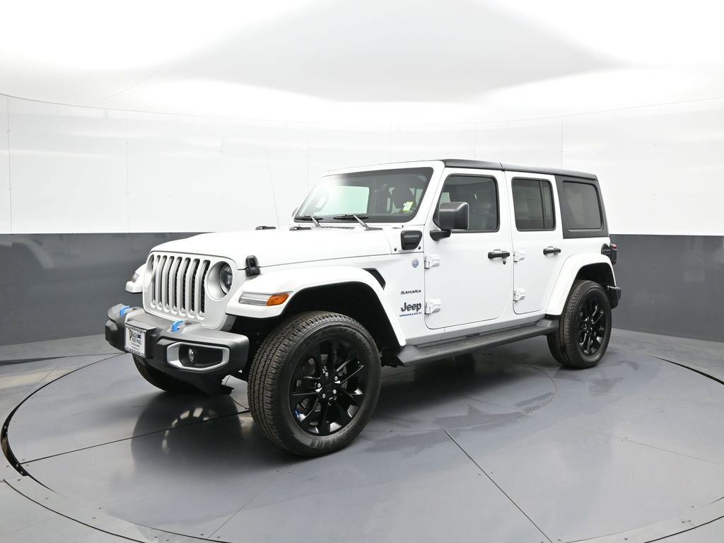 Used 2023 Jeep Wrangler Unlimited Sahara w/ Cold Weather Group image 10
