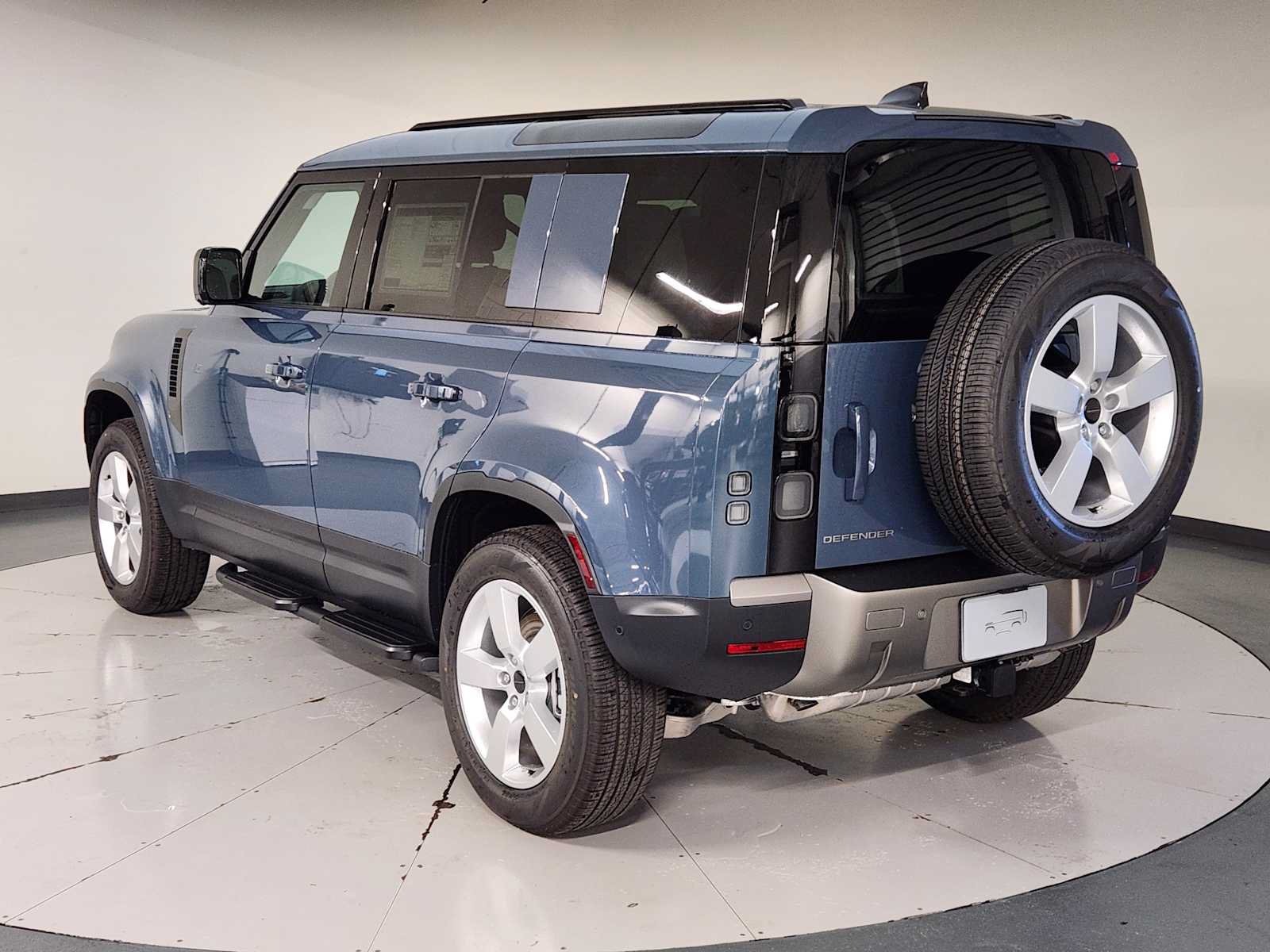 New 2026 Land Rover Defender 110 S AWD/4WD image 6