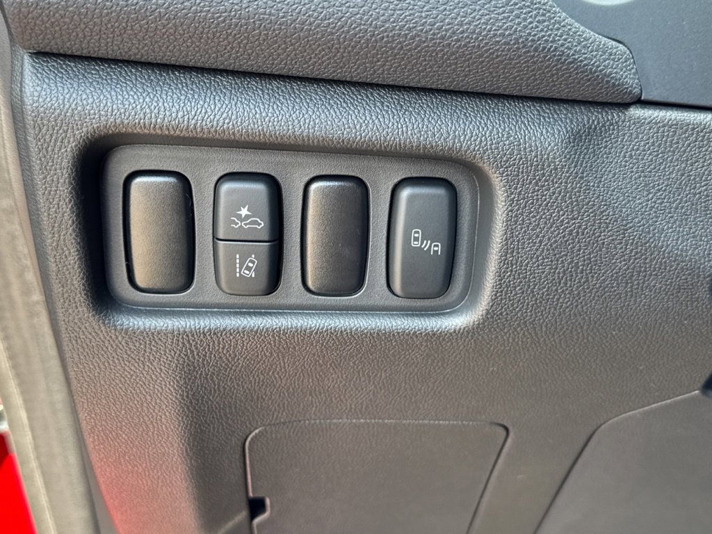 New 2027 Mitsubishi Outlander Sport SE FWD image 17