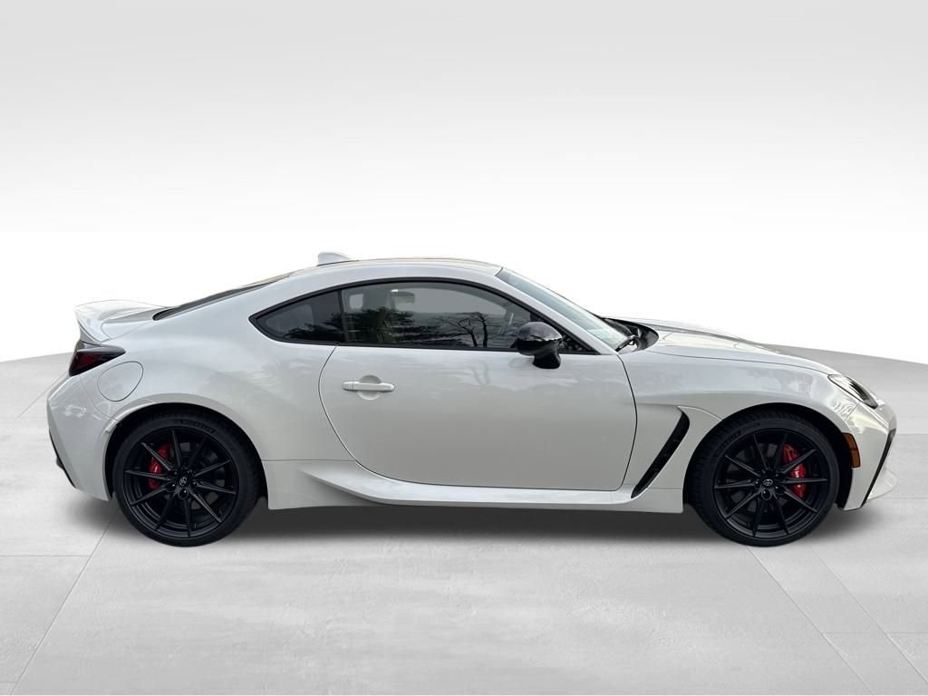 New 2025 Toyota GR86 Premium image 7