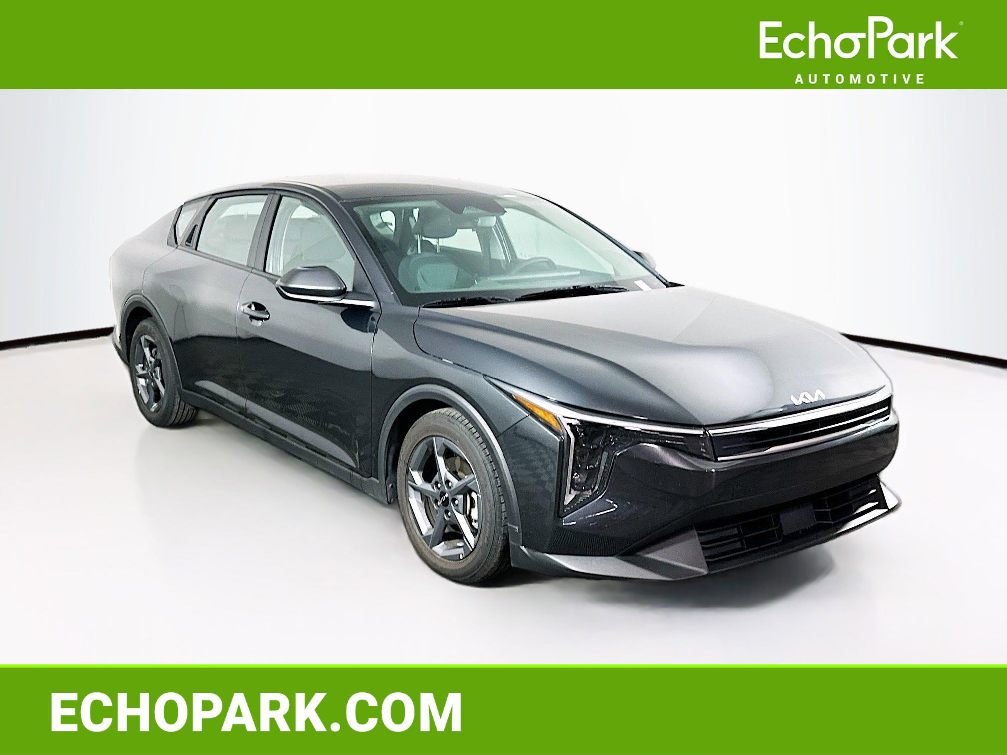 Used 2025 Kia K4 LXS image 1