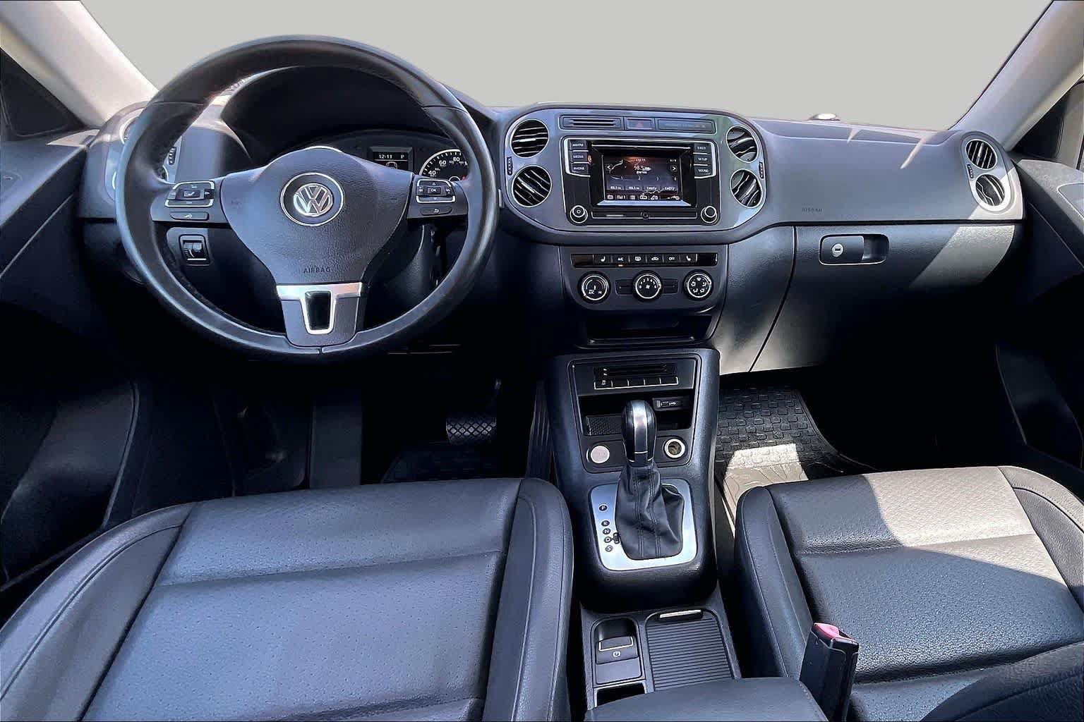 Used 2016 Volkswagen Tiguan S FWD image 11