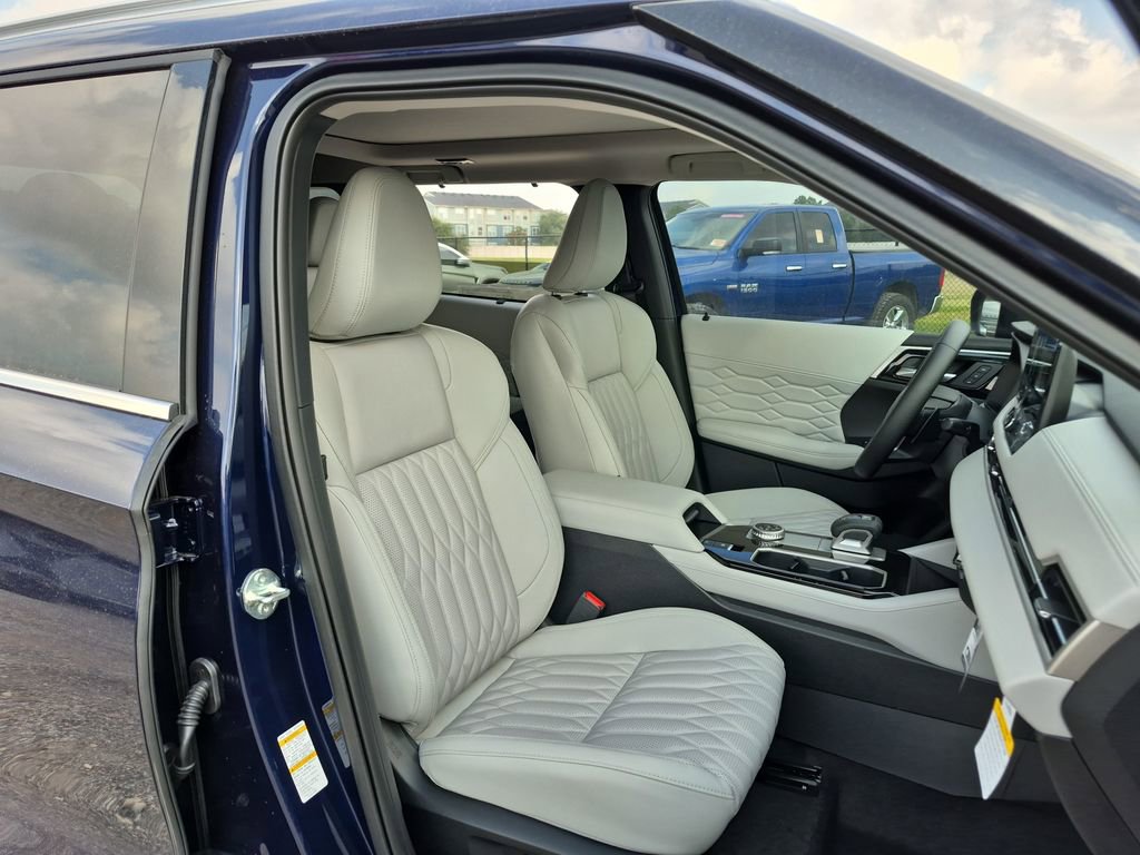 New 2026 Mitsubishi Outlander SEL image 62