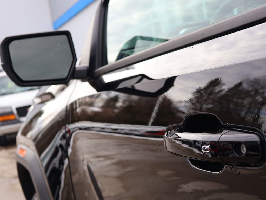 New 2026 GMC Canyon Elevation w/ Convenience Package image 10