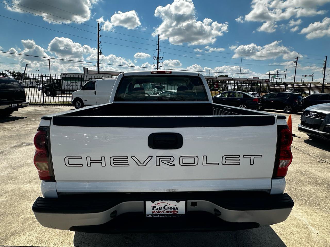Used 2005 Chevrolet Silverado 1500 W/T RWD image 5
