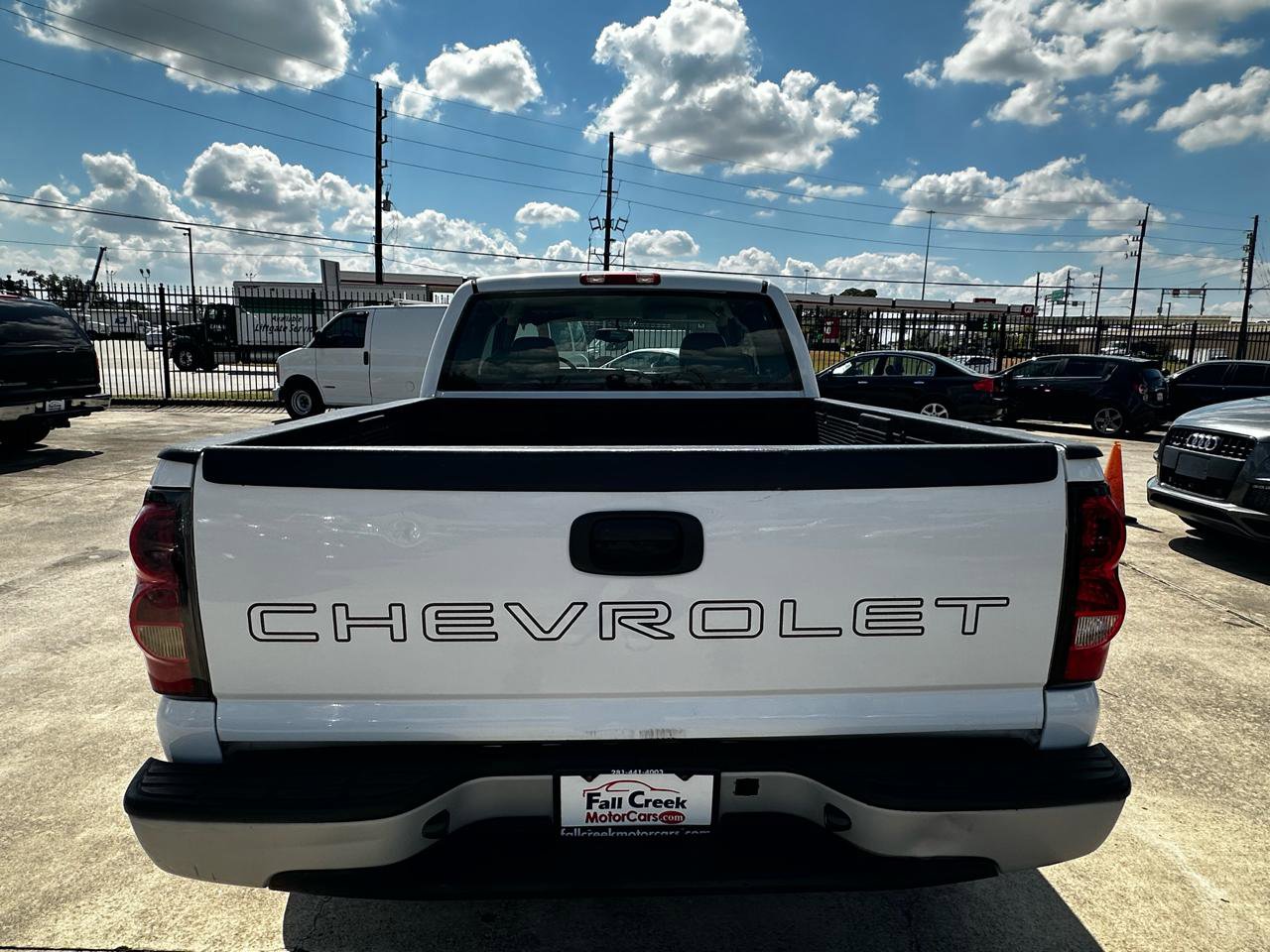 Used 2005 Chevrolet Silverado 1500 W/T RWD image 5