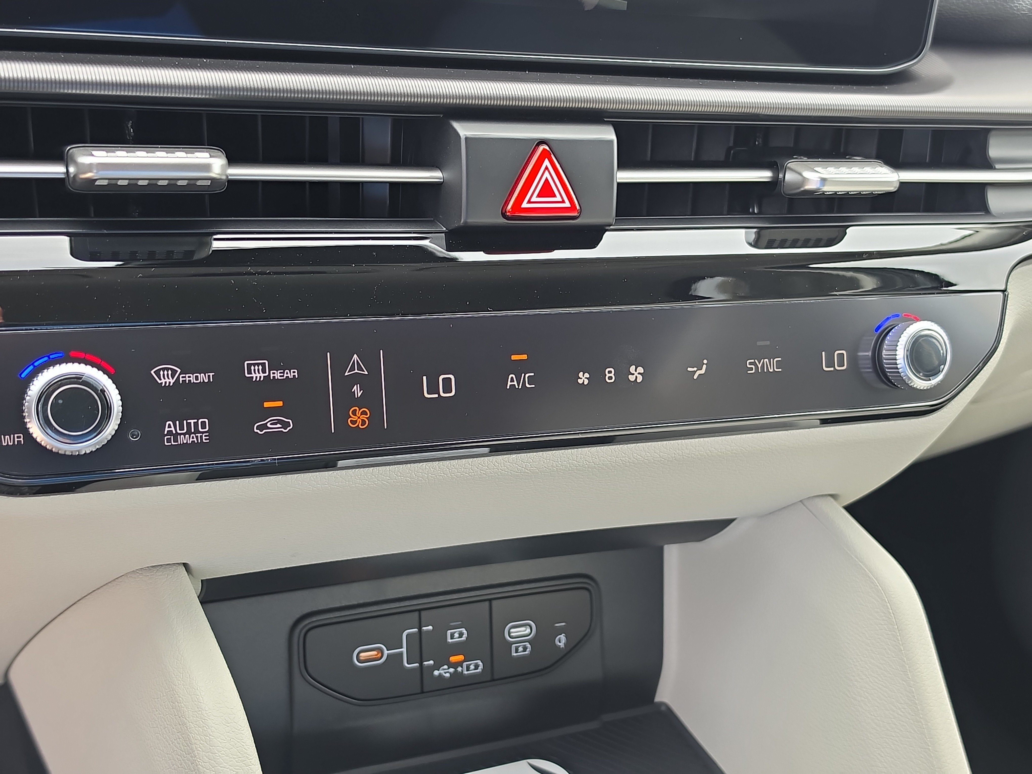New 2027 Kia Sportage EX FWD image 25